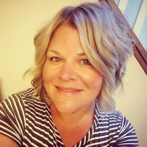 Meet your Posher, Angie